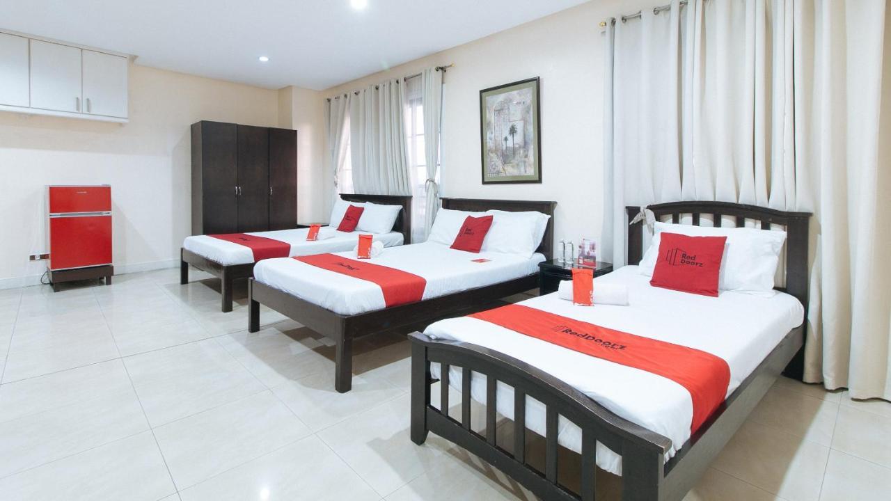 Reddoorz Plus @ Better Living Paranaque Paranaque City Exterior foto